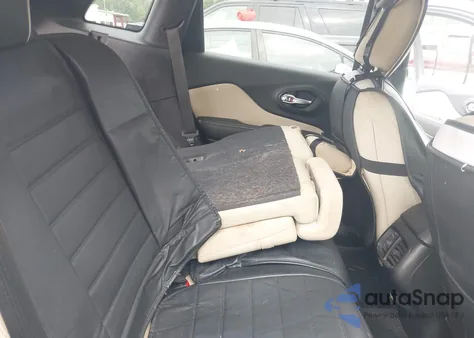 2017 Jeep Cherokee Latitude Fwd z USA, uszkodzony, nr VIN 1C4PJLCS5HW554430